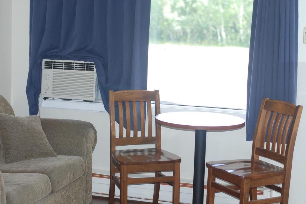 Tantramar Motel Sackville Ngoại thất bức ảnh