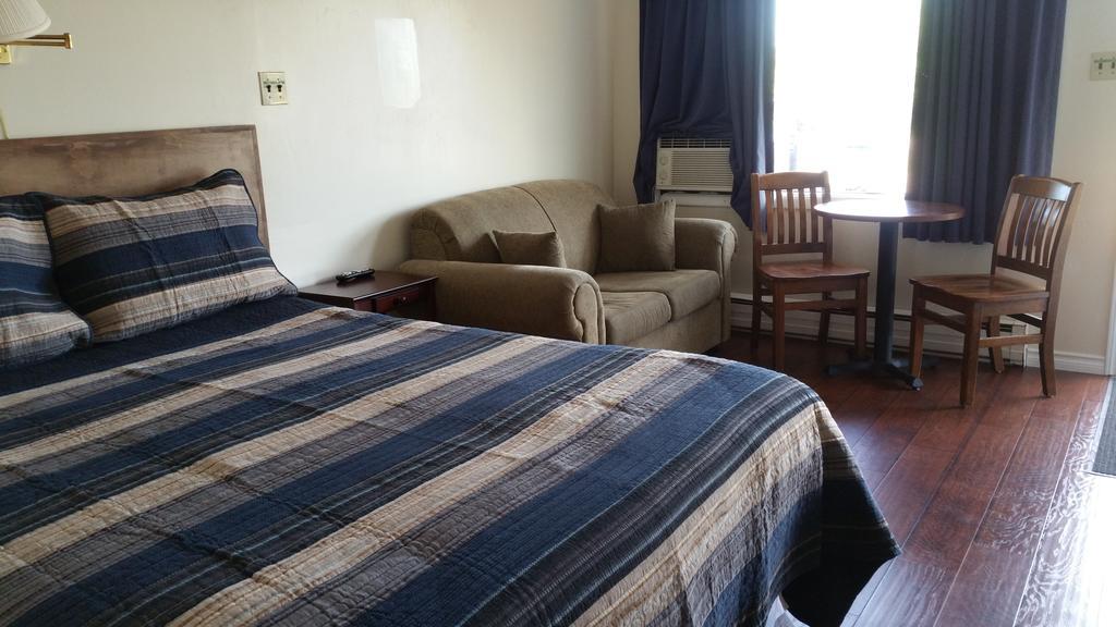 Tantramar Motel Sackville Ngoại thất bức ảnh