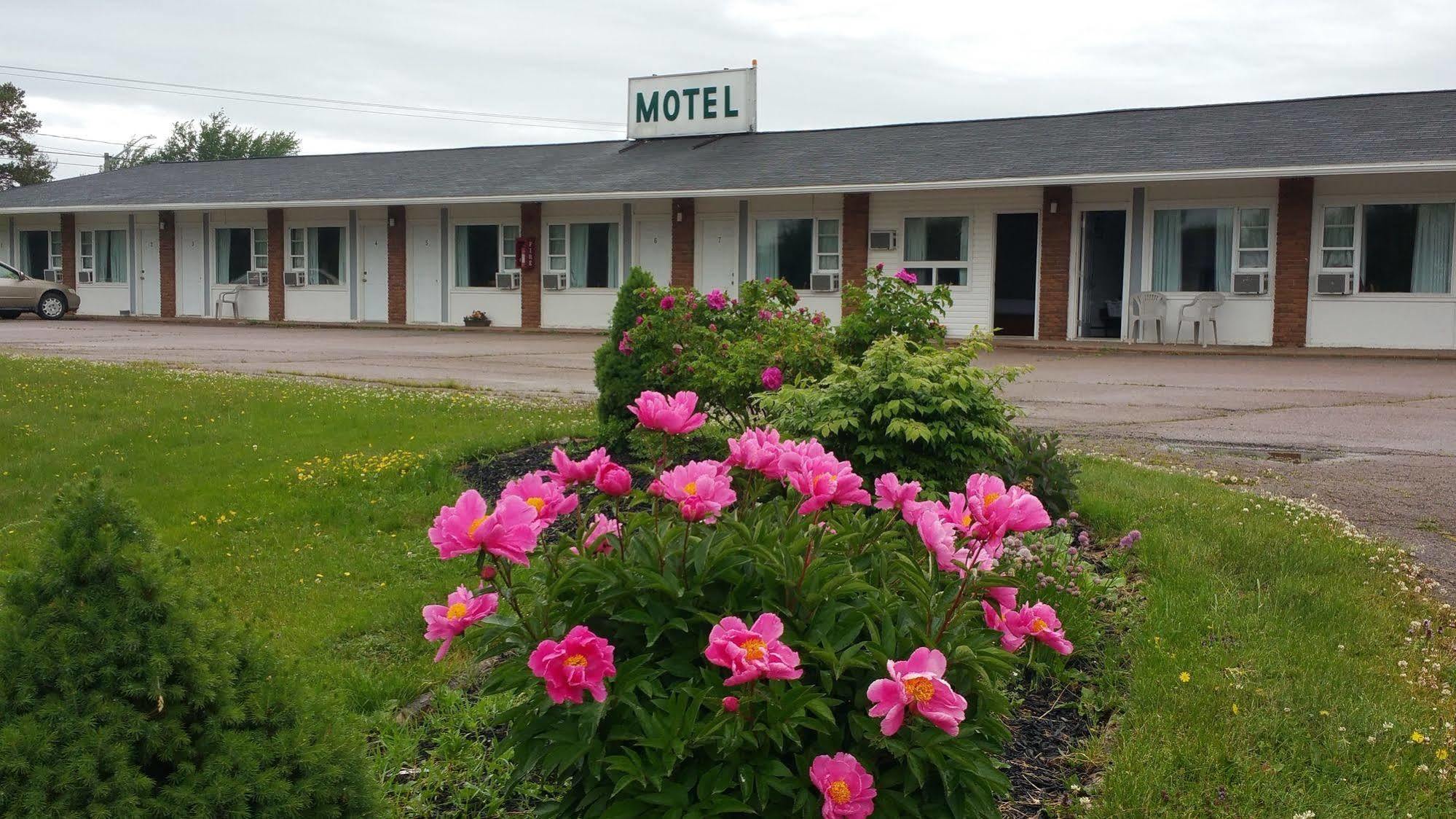 Tantramar Motel Sackville Ngoại thất bức ảnh